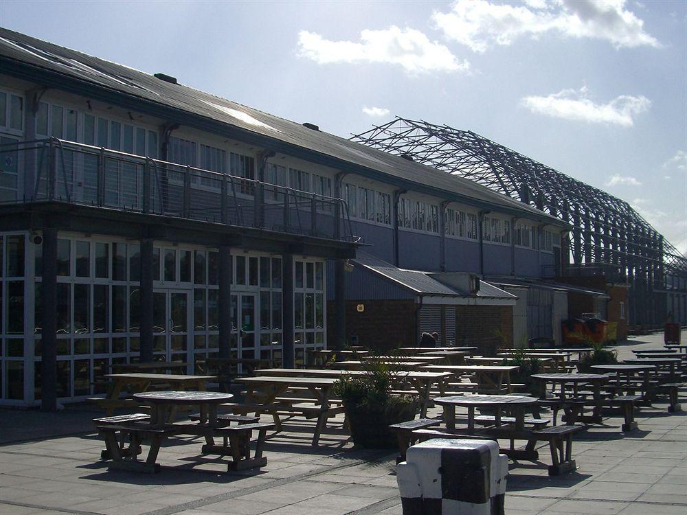 The Ship & Trades Hotel Chatham  Exterior photo